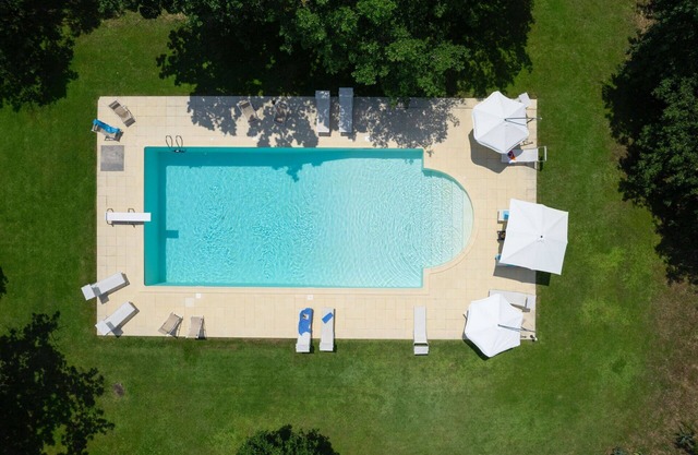 Wonderful private villa with private pool, WIFI, hot tub, TV, pets allowed, close to Montepulciano
