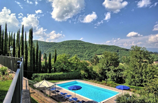 Wonderful private villa with A/C, private pool, WIFI, hot tub, TV, patio and panoramic view