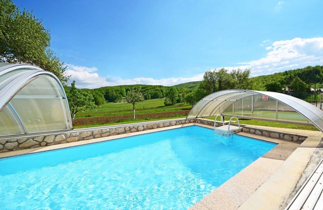 Wonderful private villa with A/C, pool, WIFI, TV, terrace, pets allowed and panoramic view