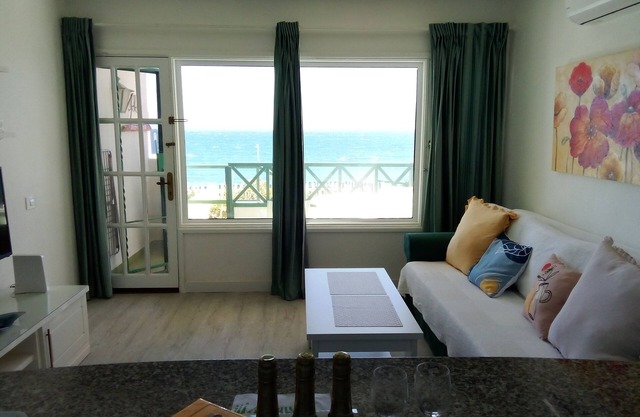 Wonderful sea View, see how it Feels to Live Right in Front of the Ocean