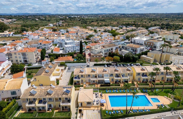 Wonderful villa for 6 guests with A/C, WIFI, pool, TV and terrace