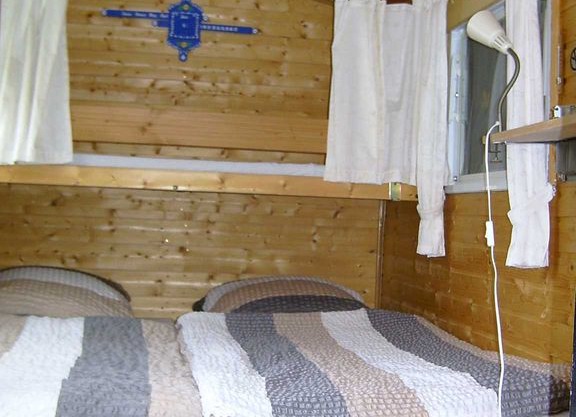 Wooden carriage no. 1 (8 m²) - car park to the Danube