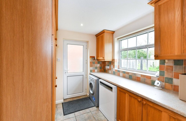 Woodstock House Flat 6 - 2BR Hucknall Haven