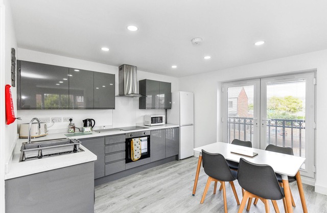 Woodstock House Flat 5 - Stylish 2 Bed in Hucknall