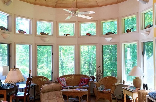 Woodstock Secluded Close to Town