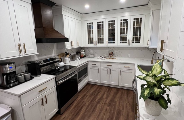 Wow! Only 3 min to Gore Mtn! King bed too