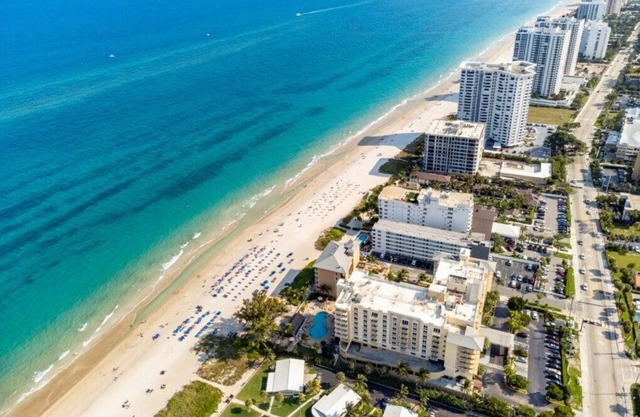 Wyndham Royal Vista - 2 Bedroom Condo