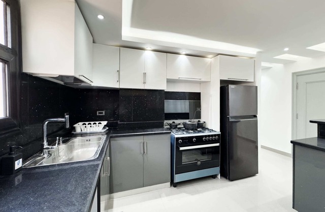 Xuru Stays I The Bold & Bright 3bdr Apt. 15 Min To Airport