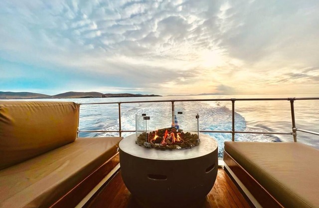 Yacht Maiora 70ft Renaissance Custom Made