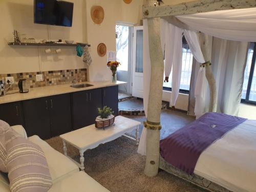 Yello Hotel