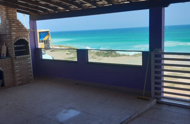 You in Paradise in Arraial do Cabo, amazing house facing the beach. Do not miss it !