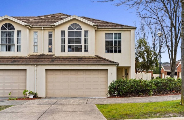 Your Cozy Home in Glen Waverley | 4BR Family Stay