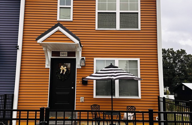 Your entertainment hub awaits! Incredible location walking distance to downtown!