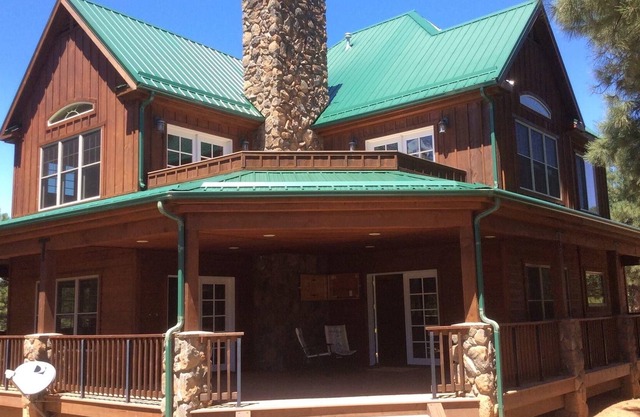 Your Mountain Retreat in the Forest!! NO CLEANING FEES!!