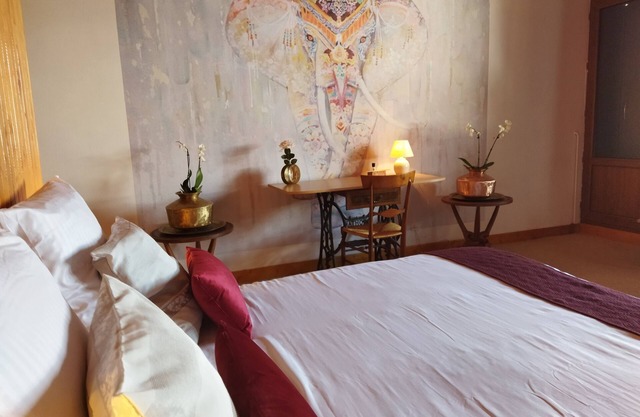 Your Nomadic Room: India