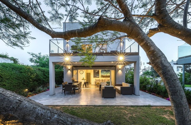 YOUR PERFECT HOUSE BY THE BEACH