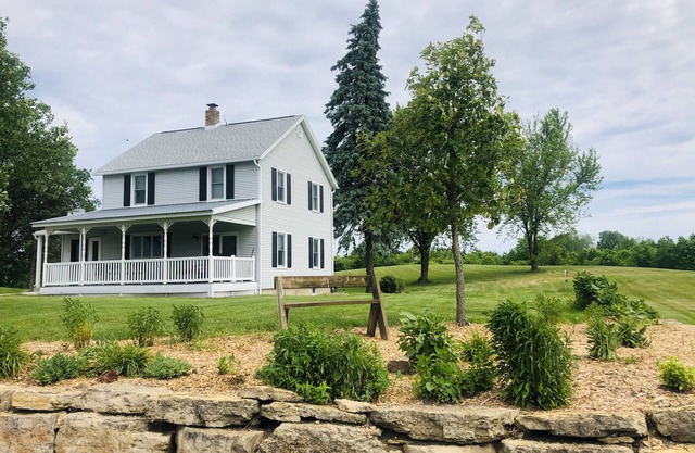 Your place to get away from it all. Only 20 miles to Madison