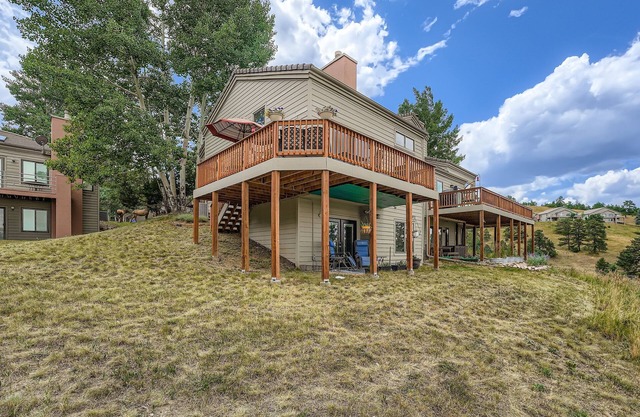 Your Thanksgiving Retreat | Golden