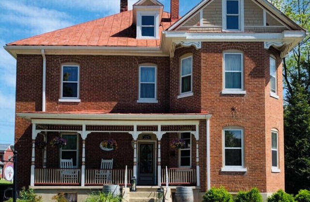 Zinfandel Room - Old Vine Bed & Breakfast