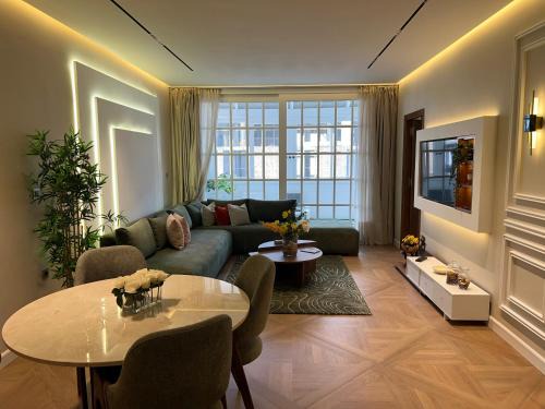 Tangier Apartment | Élégance et confort en plein centre ville