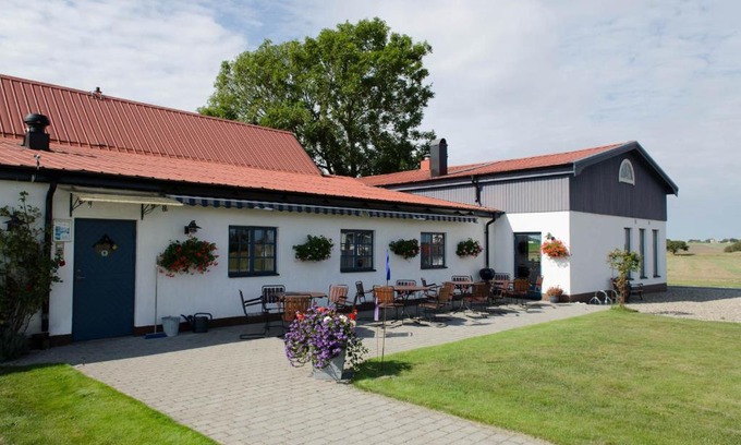 Loderup Bed & Breakfast | Österlens Karlsgård