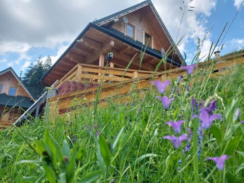 Zdiar Ski Chalet | Štýlový Zrub Martina B s pieckou a kúpacou kaďou!