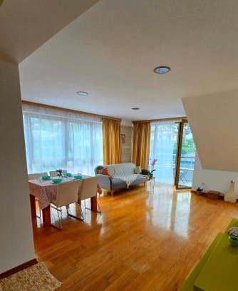 Plovdiv Center Apartment | Арт мезонет под тепето