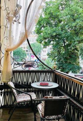 Odessa City Center Apartment | Квартира с балконом в центре города