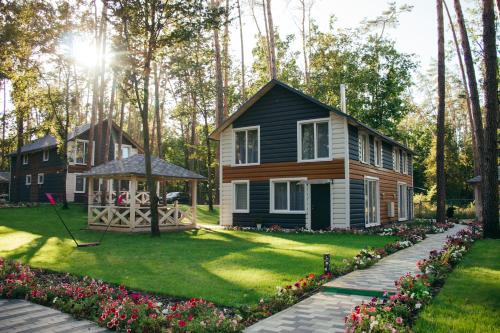 Sokyrna House | Клуб відпочинку Dacha