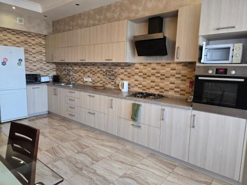 Chisinau Apartment | красивая квартира на берегу озера.