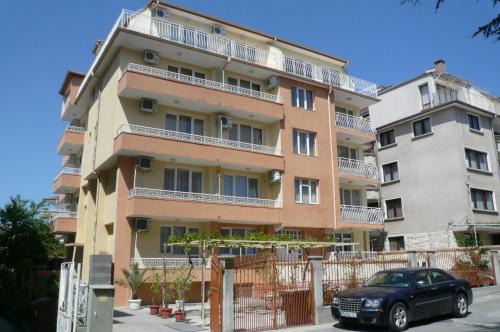 Nessebar New Town House | Къща за гости Мишел