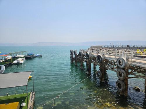 Tiberias Old City Apartment | ליאם בכנרת - דירות סטודיו פשוטות נעימות בטבריה