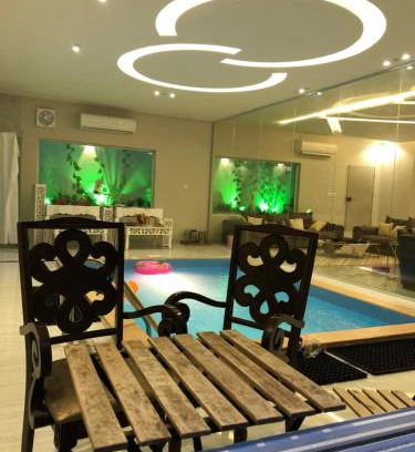 Mecca Ski Chalet | شالية فاخر بمسبح خاص بمكة المكرمة