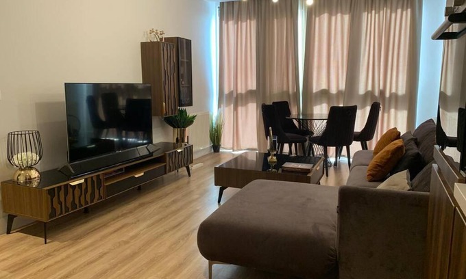 Esenyurt Apartment | شقة بإطلالة ساحرة في الطابق 13 بجانب Akbati Mall