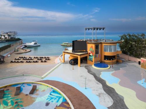 Al Kura Resort | منتجع باتوا