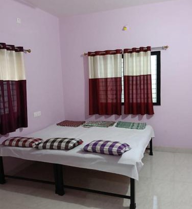 Akalkot House | लक्ष्मी लीला गेस्ट हाऊस