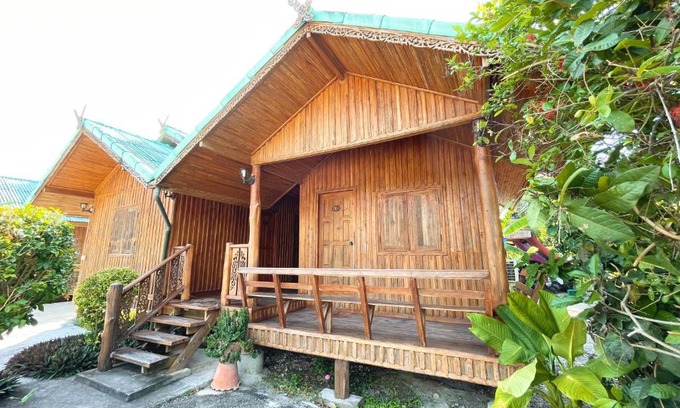 Khlong Wan Hotel | จันทวี รีสอร์ท