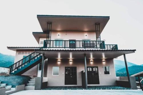 Suan Phueng House | บ้านกาแล สวนผึ้ง