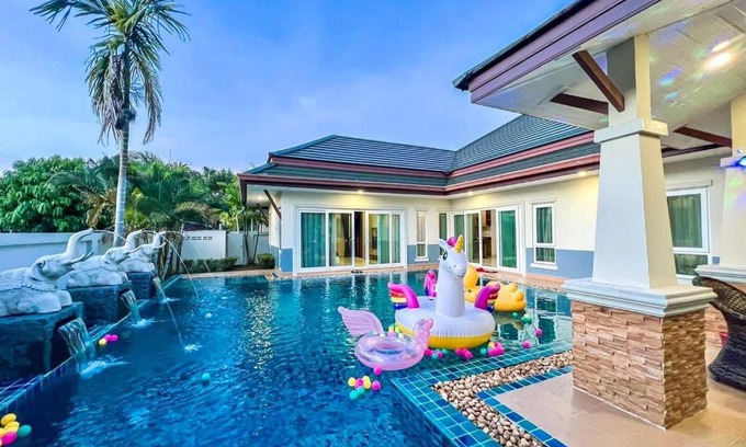 Huai Yai Villa | บ้านดุสิตพัทยาพลูวิลล่า