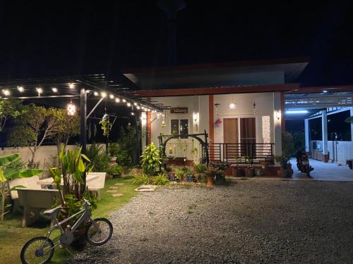 Sattahip House | เพียงภูโฮมสเตย์