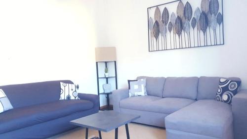 Imola Apartment | ᑢᗩSᗩ ᘻᗩᖴᗩᒪᗪᗩ zona stazione - centro con parcheggio interno