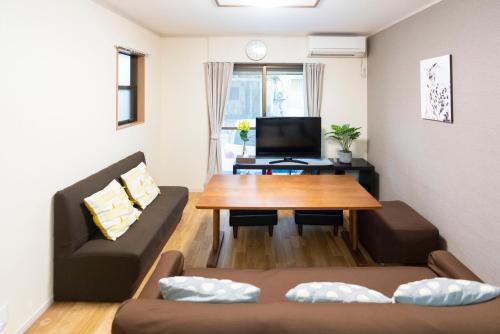 Naka Ward Apartment | アンドシェア 名古屋栄エリアの4LDK100平米 最大12名まで一軒家貸切 無料駐車場付 and SHARE