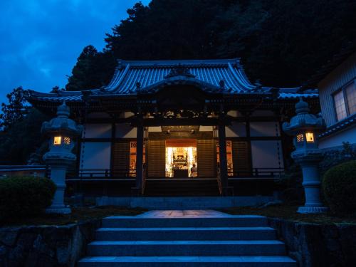 Minobu Hotel | 宿坊 端場坊｜Temple Hotel Habanobo