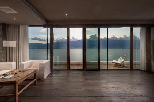 Xiaguan Bed & Breakfast | 慢境Slow Land半山海景花园酒店