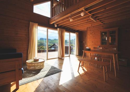 Nirasaki Apartment | 日は沈みまた昇る