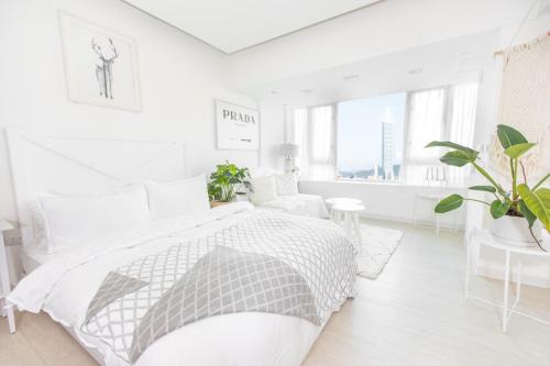 Xinyi Bed & Breakfast | 樂居 台北