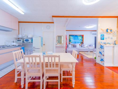 Uruma Villa | 琉球乃風-プチョヘンザ-