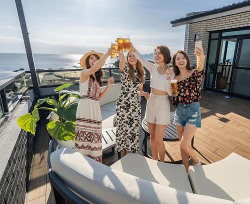 Toucheng House | 眺浪島民宿