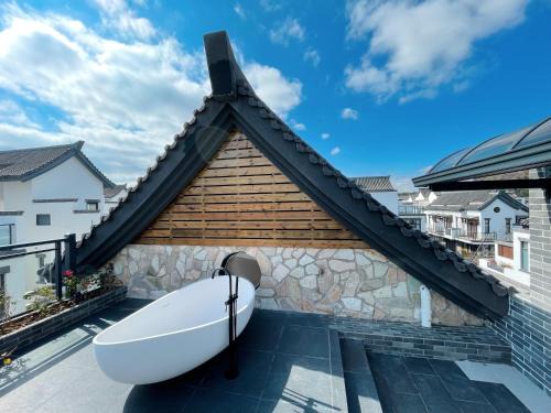 Qingyuan House | 英德棠苑四合院