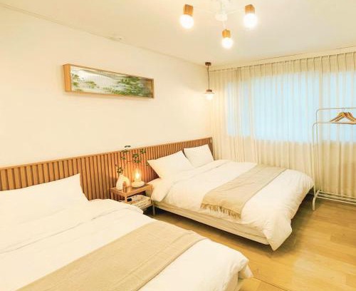 Seongdong-gu Apartment | 성수 안 스테이